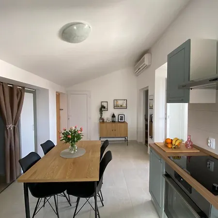 Jozephine Apartment